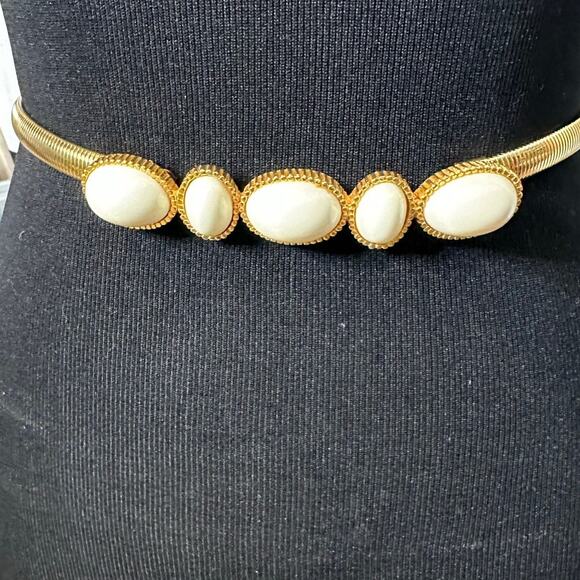 Accessocraft white cabochon stones gold tone stretch belt size small main image 9